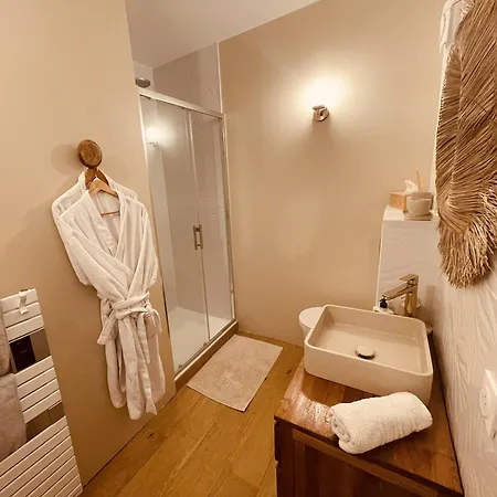 La Lagune Suite avec Vue Bages  Extérieur photo