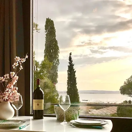 La Lagune Suite avec Vue Bages  Chambre photo