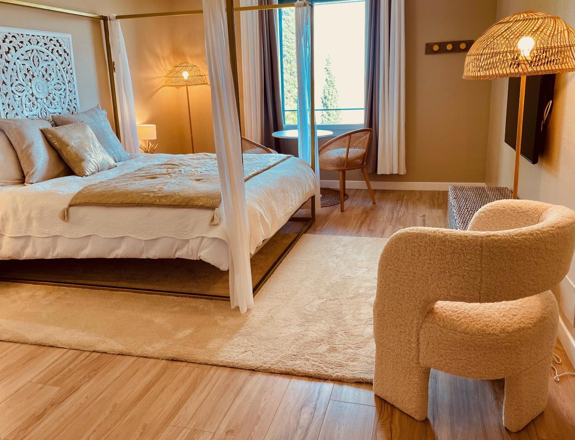 Lalagunebages, Panoramic View Bed & Breakfast Bages (Aude)